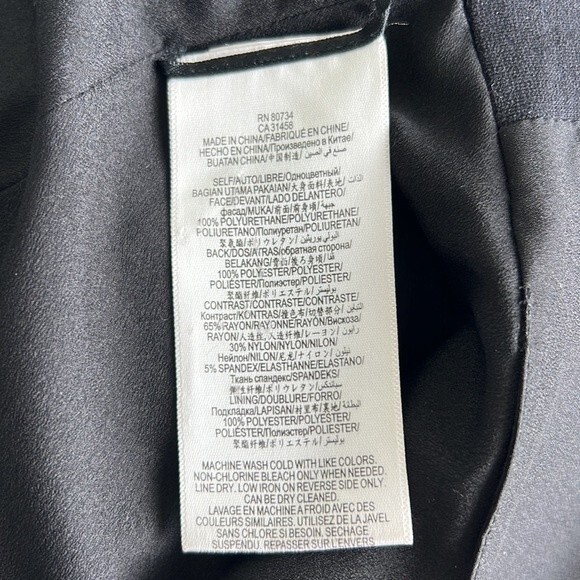 BCBGMaxAzria Black Faux Leather Top Sleeveless Tank Peplum Waist Size Large - Picture 8 of 9